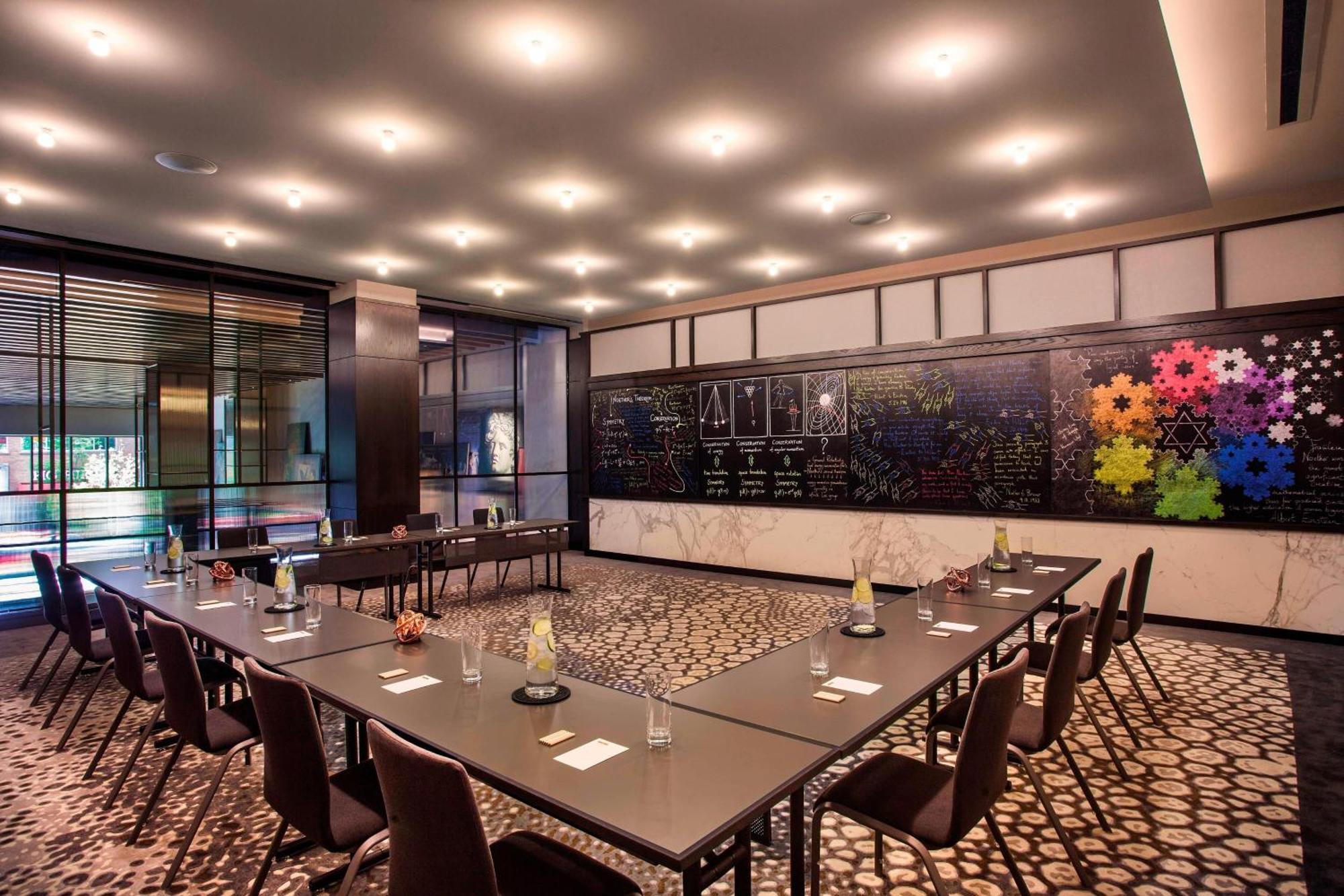 Hotel Emc2, Autograph Collection Chicago Exterior foto